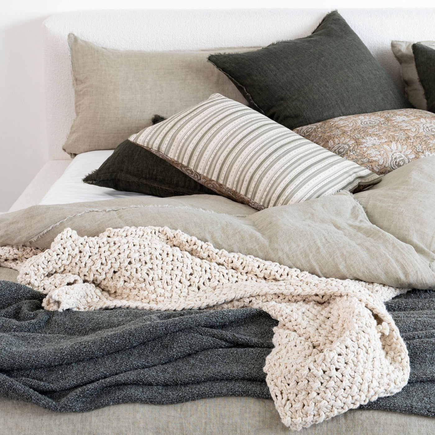 Fringed Boucle Bed Blanket - forest