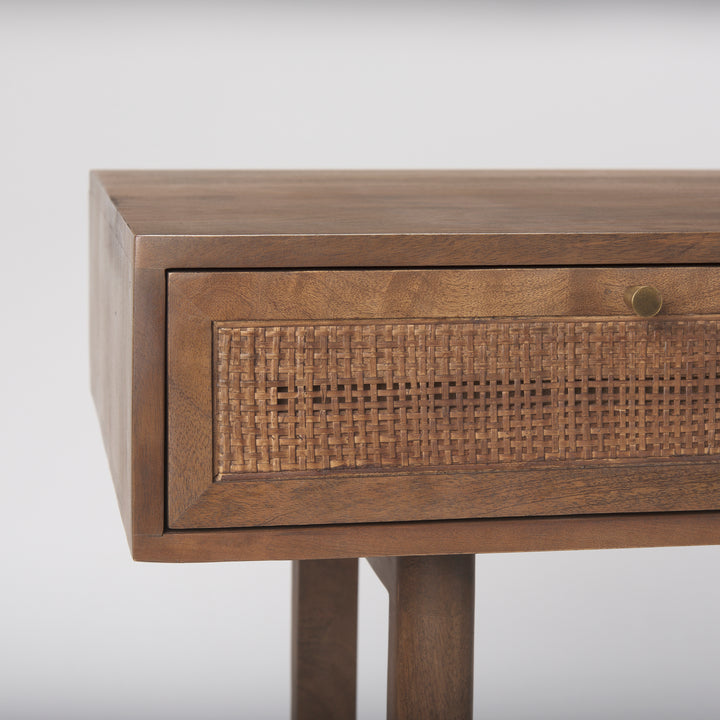 Chinua Desk