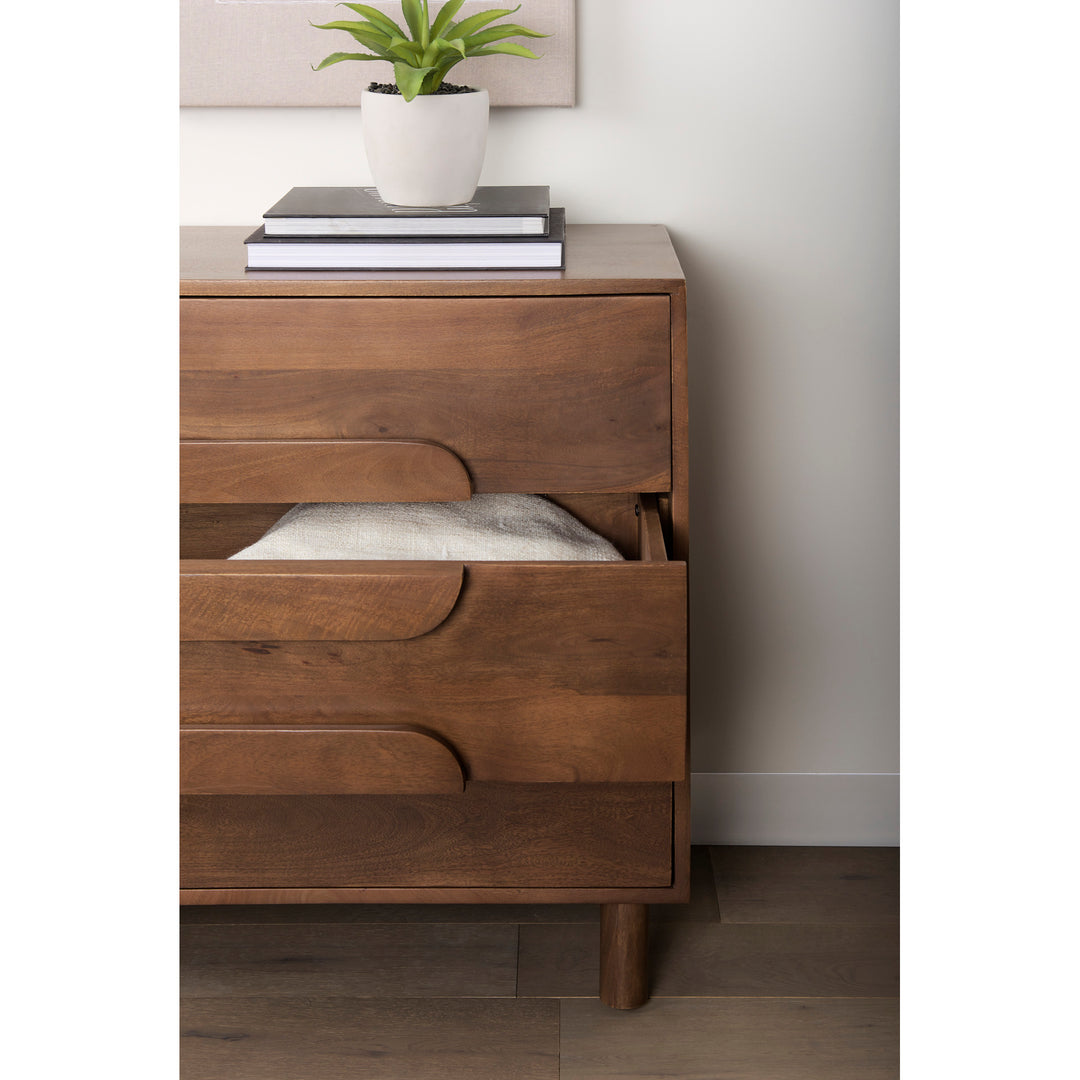 Astrid Cabinet