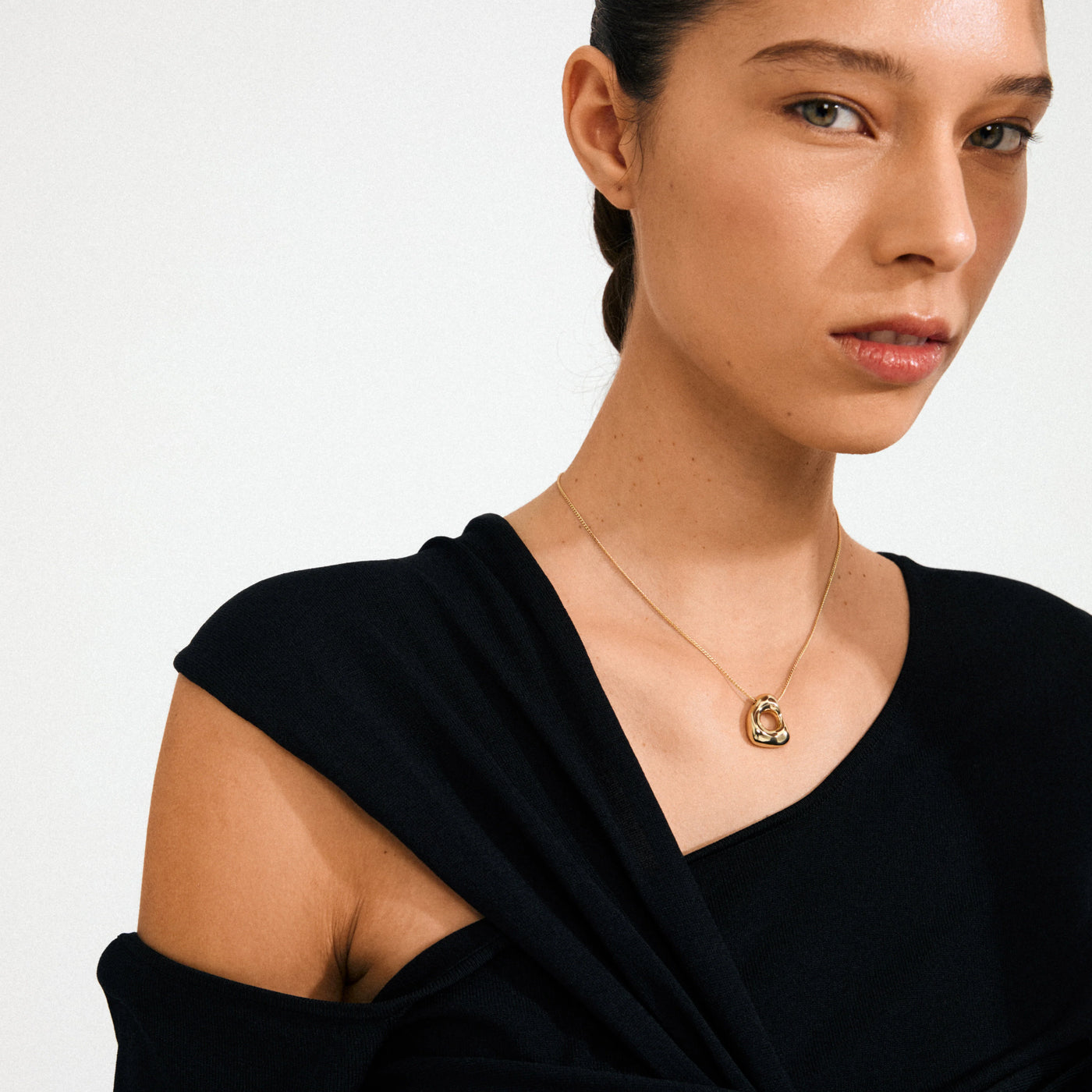 Free Necklace - gold