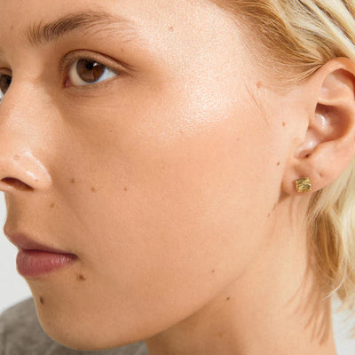 Sense Stud Earrings - gold