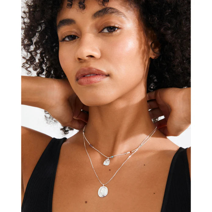 Here Necklace