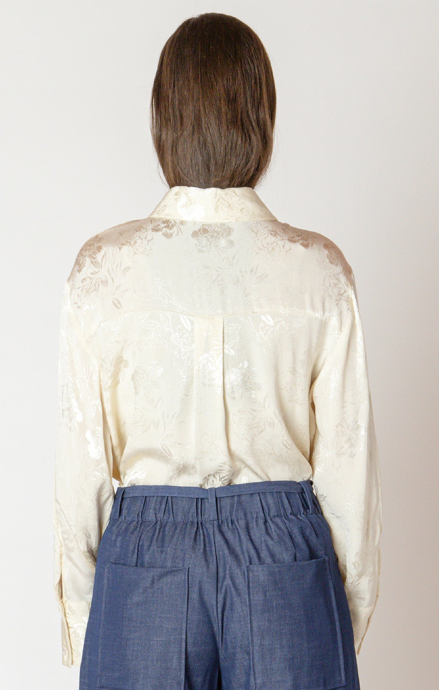 Blanche Button Down