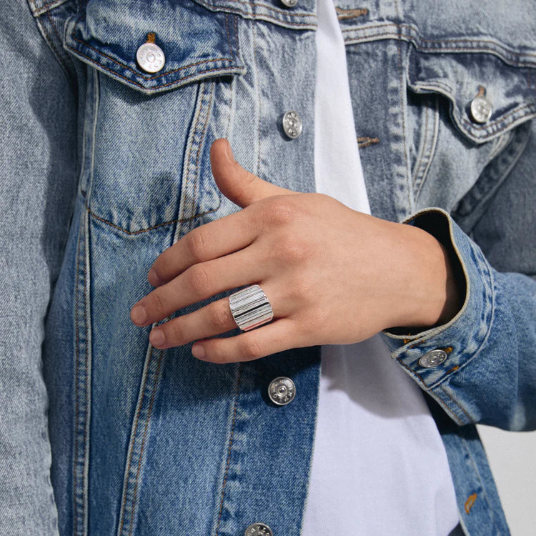 Laurel Ring