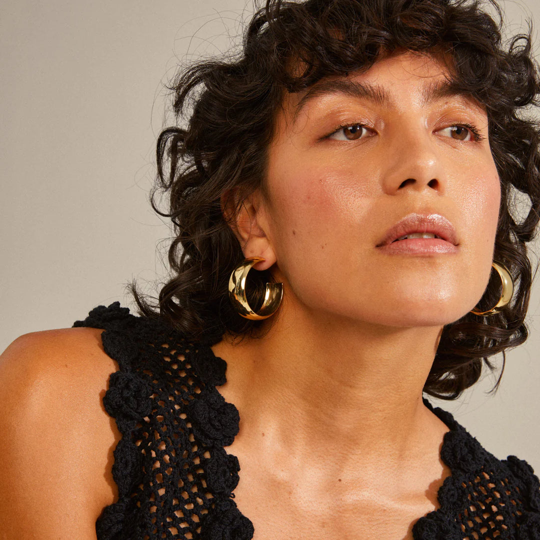 Naia Mega Chunky Hoops - gold