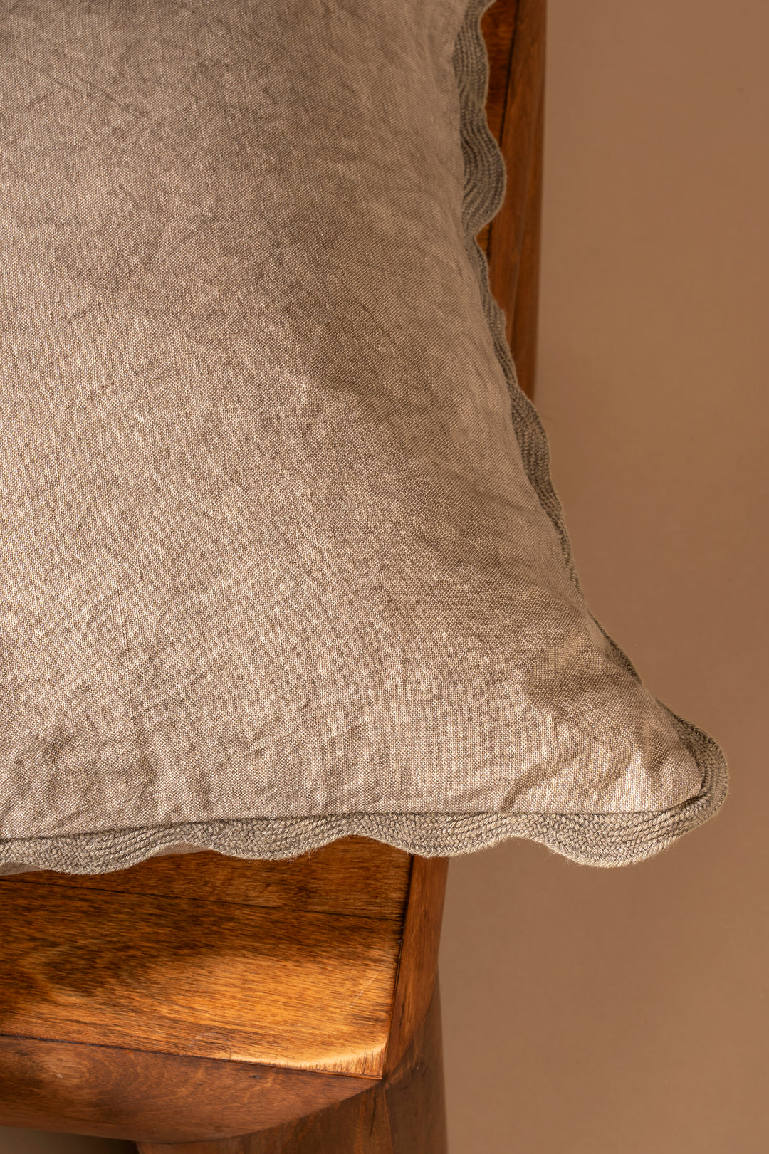 Scalloped Edge Pillow - mink