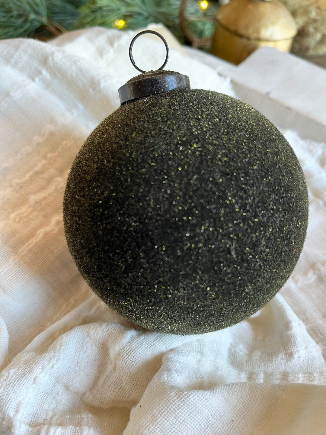 Velvet Ornament - dark green