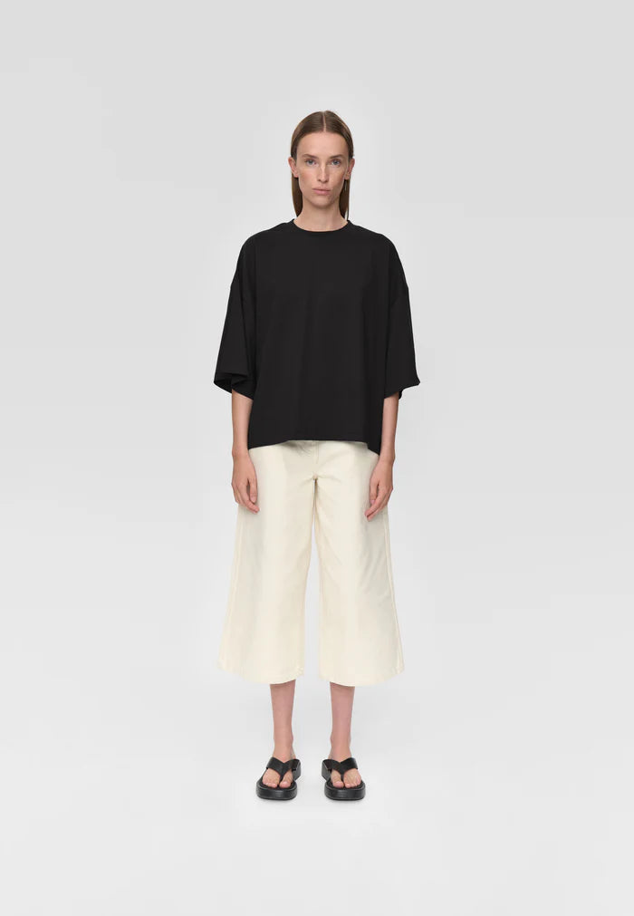 Mira Tee - black