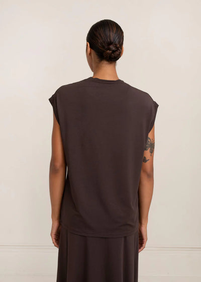 Tilda Sleeveless Shirt - chocolate torte