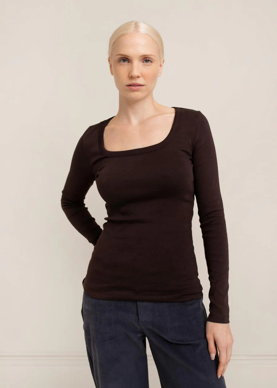Toni Square Neck - chocolate torte