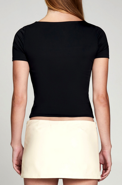 Body Hug Tee - black