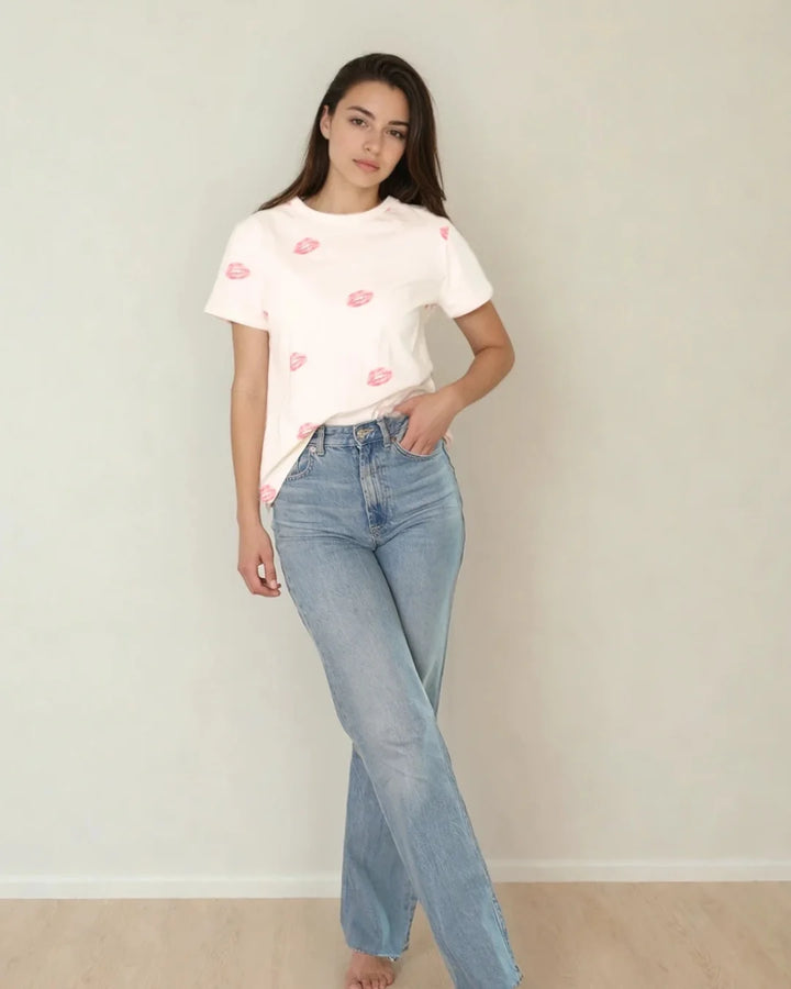 Kisses Tee