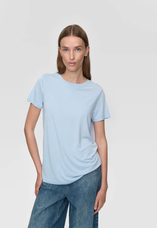 Rynah Tee
