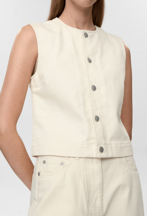 Alessia Vest