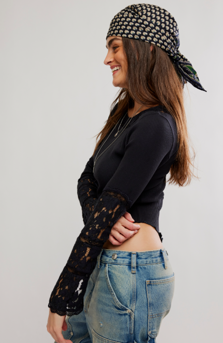 Amber Lace Cuff Shirt