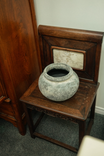 Nara Terracotta Vase - black