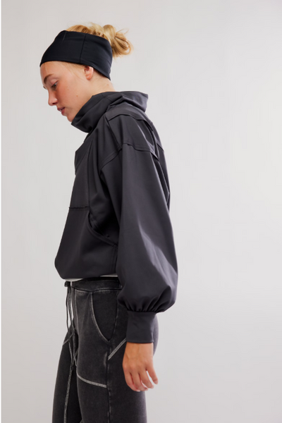 Landslide Pullover - black