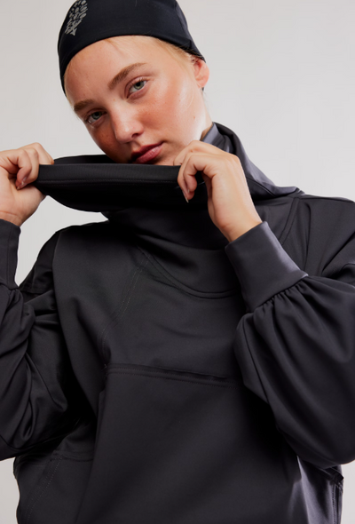 Landslide Pullover - black