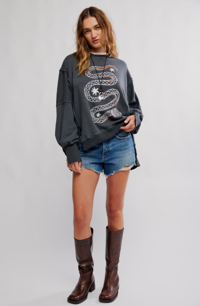 Graphic Camden - snake