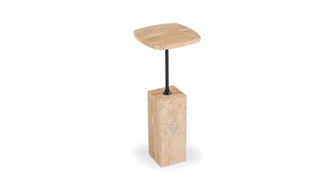 Arlo Table