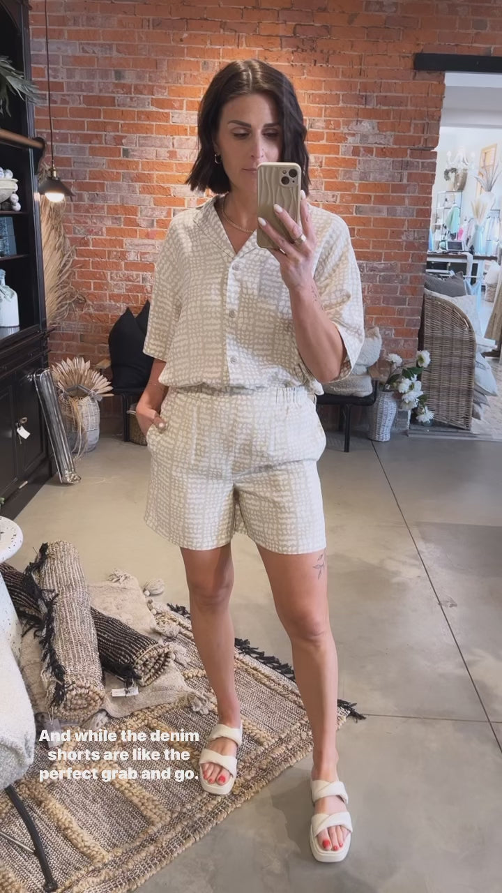 Locoa Shorts