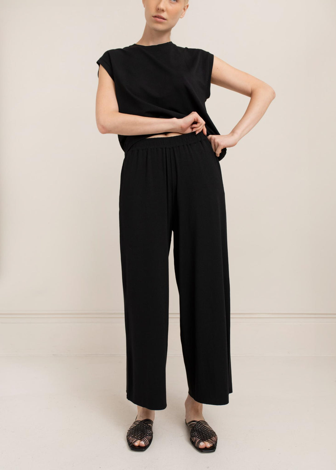 Leif Cropped Pants