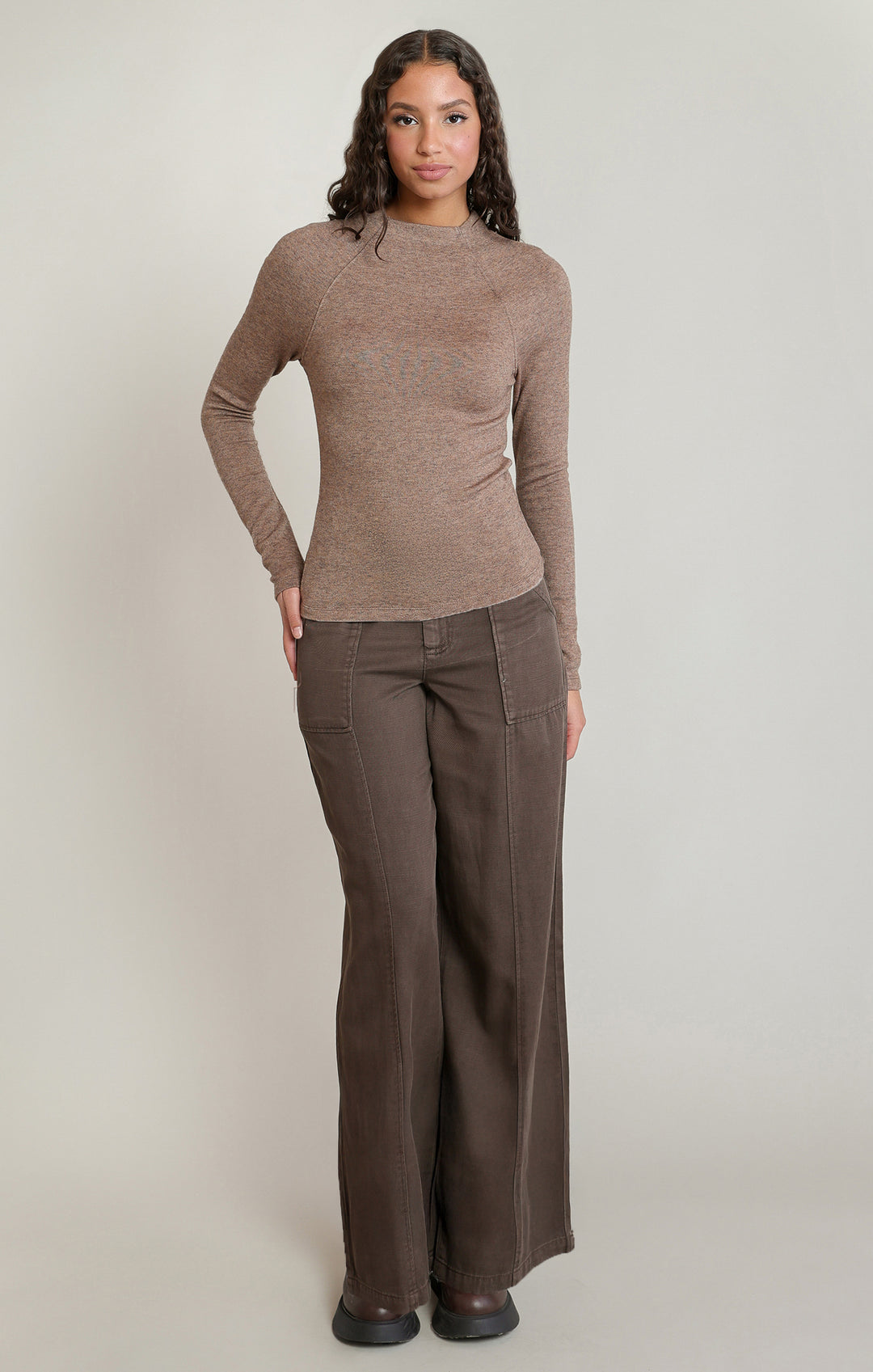 Amulet Long Sleeve