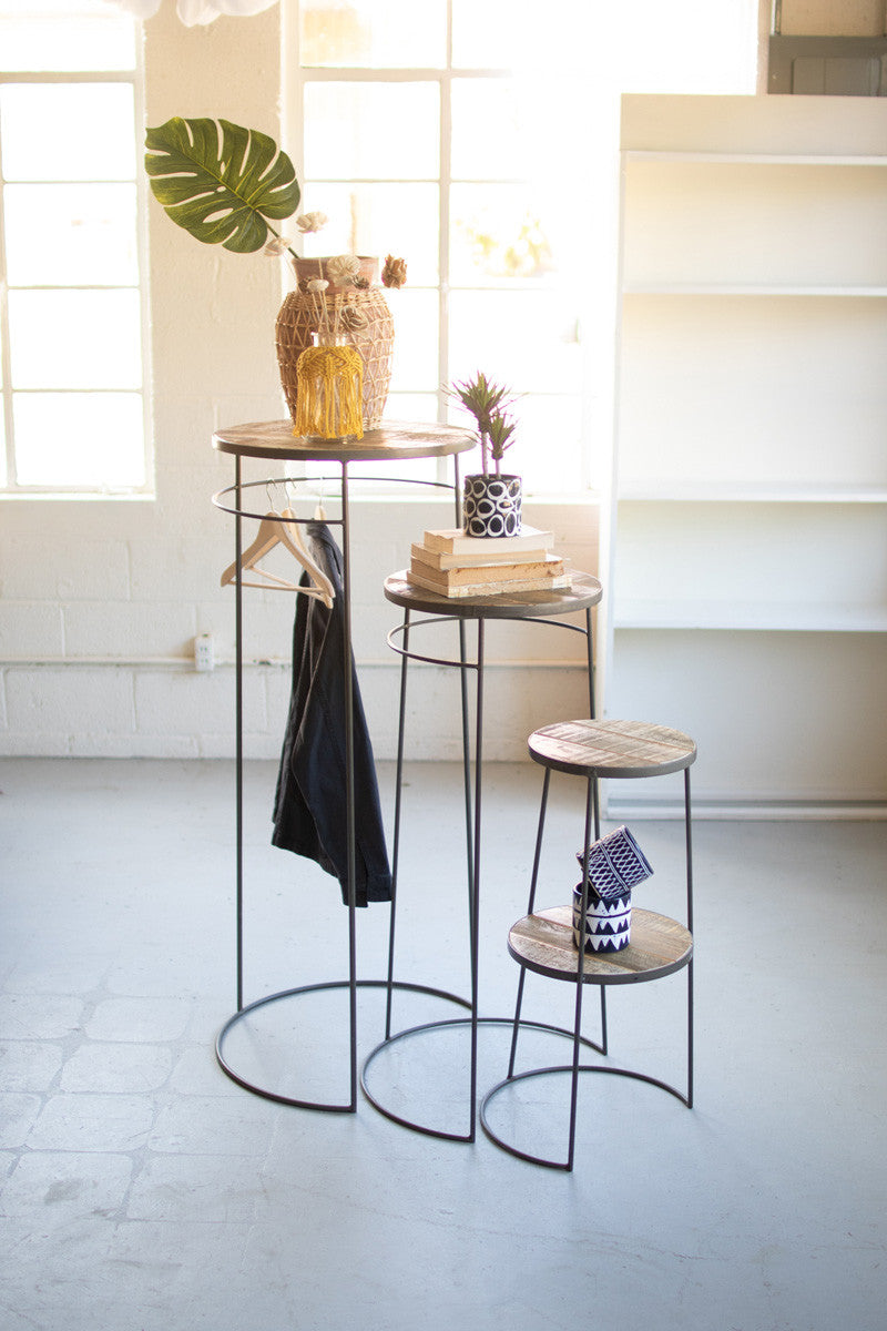 Round Pedestal Table