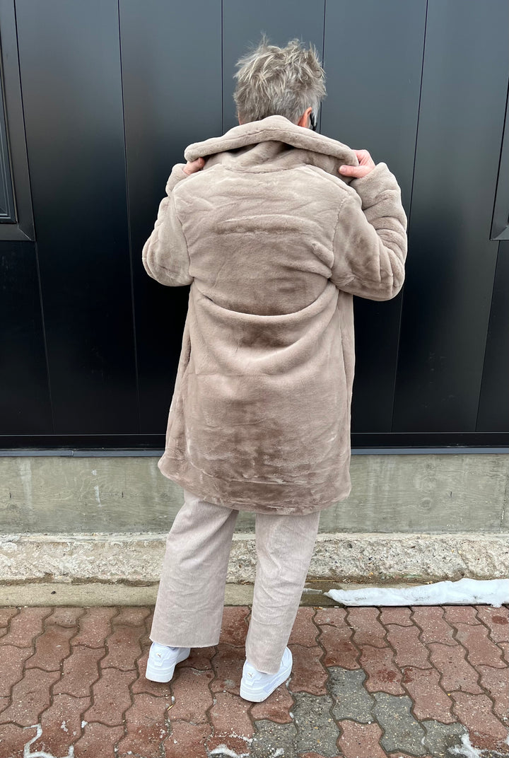Nora Coat